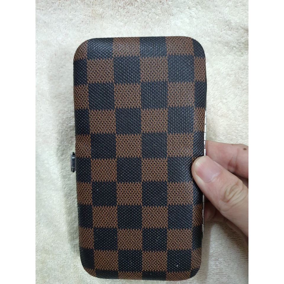 Bộ cờ tướng 32 quân có bàn cờ nam châm kèm theo, kích thước nhỏ gọn 15x16cm