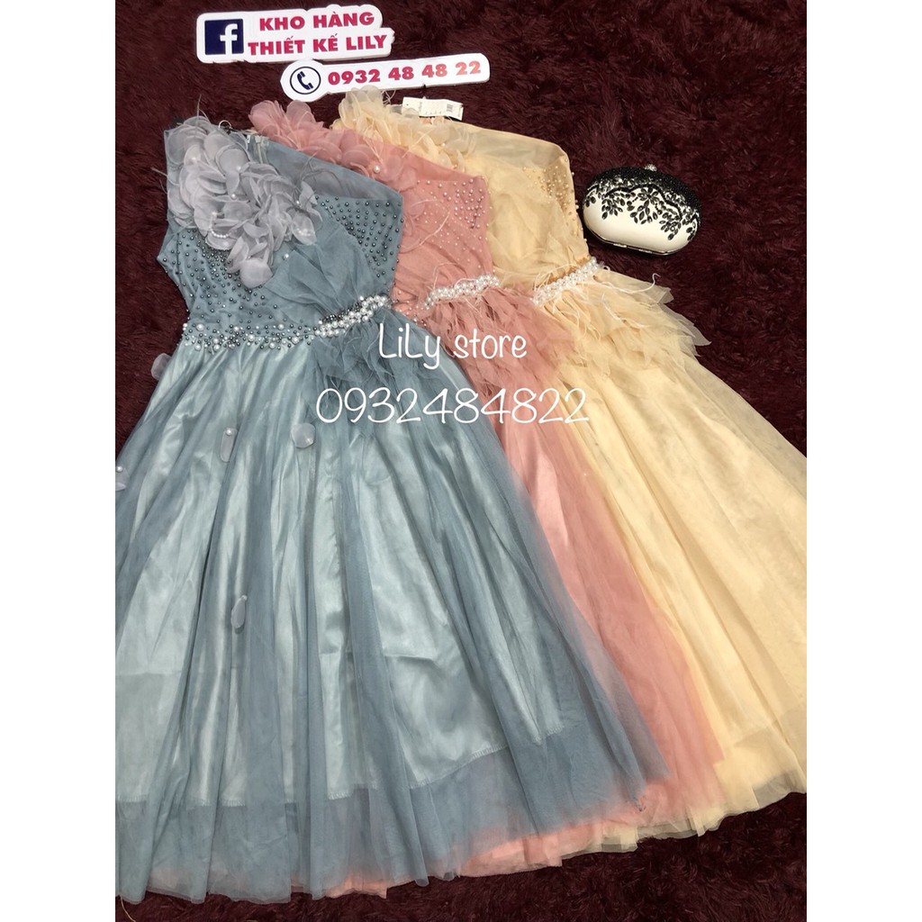 Lệch vai hoa nổi phối cườm và lông vũ SIÊU SANG ành video thật 1000%