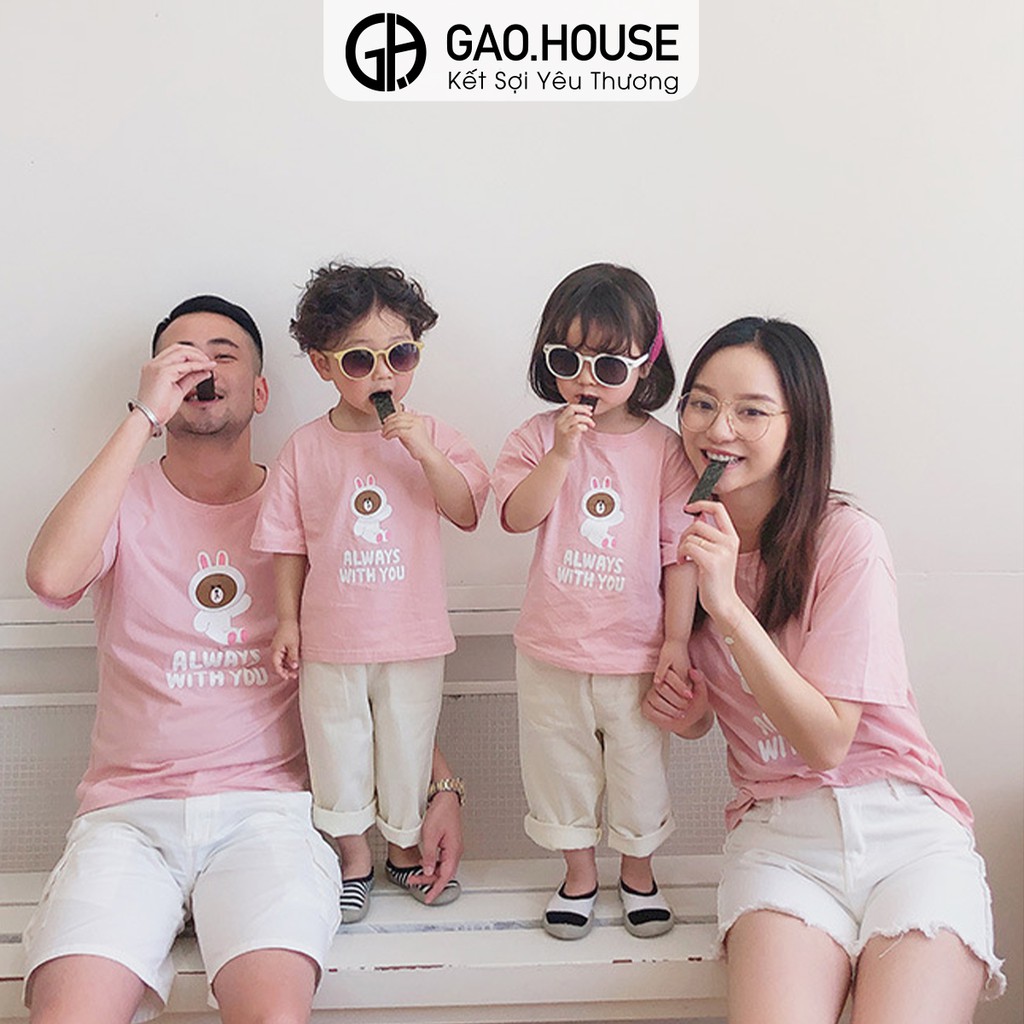 Áo gia đình Gạo House cotton 4 chiều màu hồng hình gấu brown đi biển, du lịch, dã ngoại