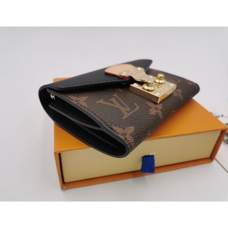 Ví gập cho nữ thương hiệu Louis Vuitton LV cao cấp khoá trượt