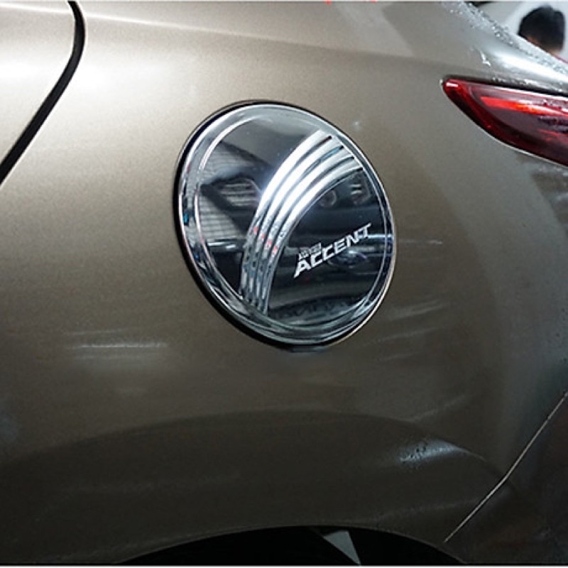 Ốp nắp bình xăng Accent 2018 - 2021, mạ crom | BigBuy360 - bigbuy360.vn