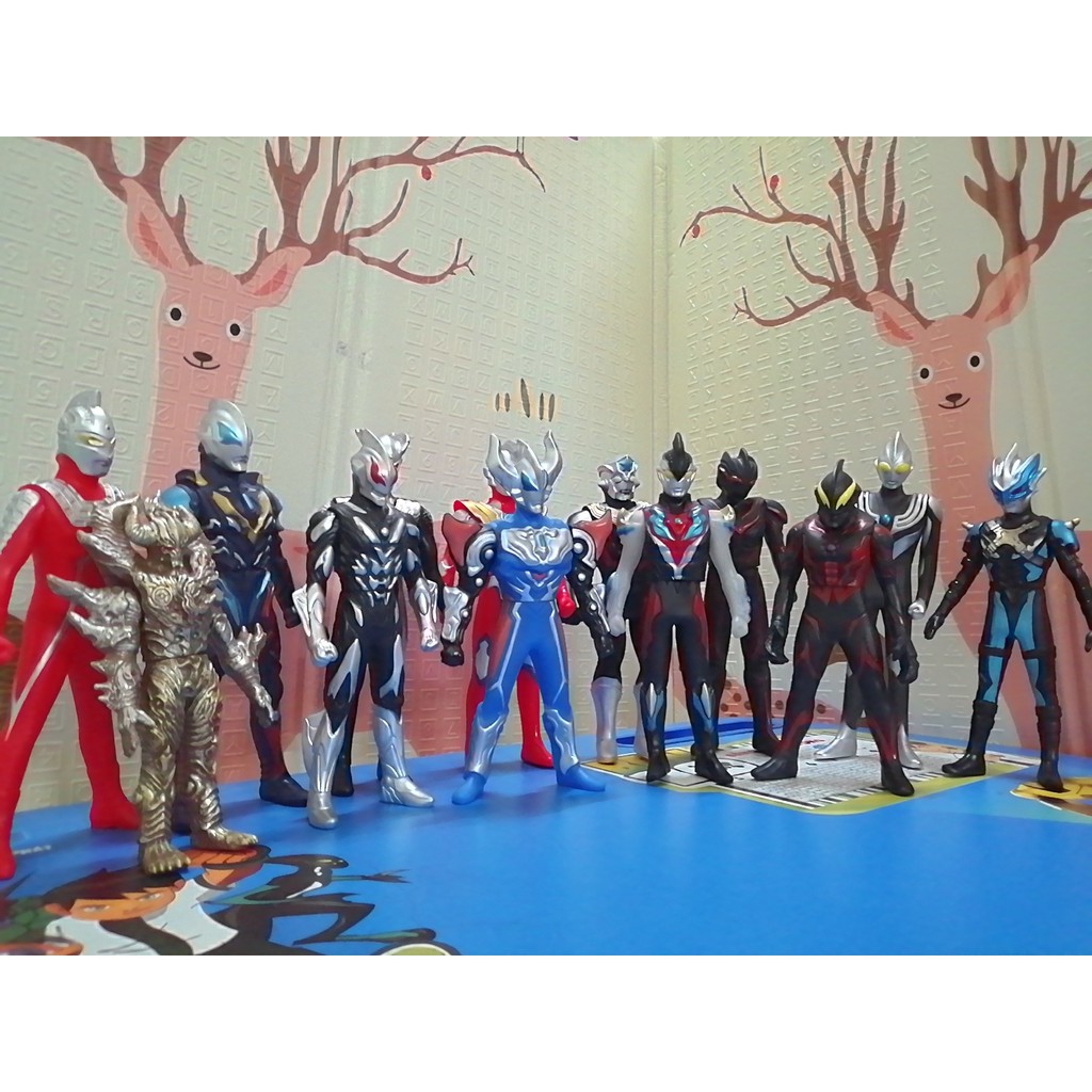 Mô hình Ultraman cao 23 cm  Siêu nhân điện quang