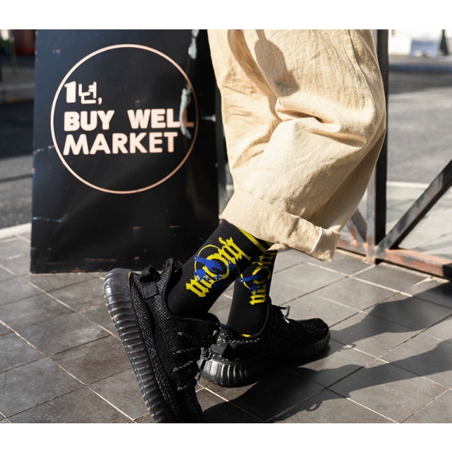 Tất Vớ thể thao cao cổ Nam Nữ phong cách trẻ trung, cá tính, năng động.