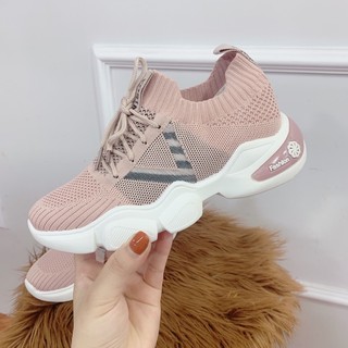 GIÀY THỂ THAO NỮ CỔ CHUN 2021