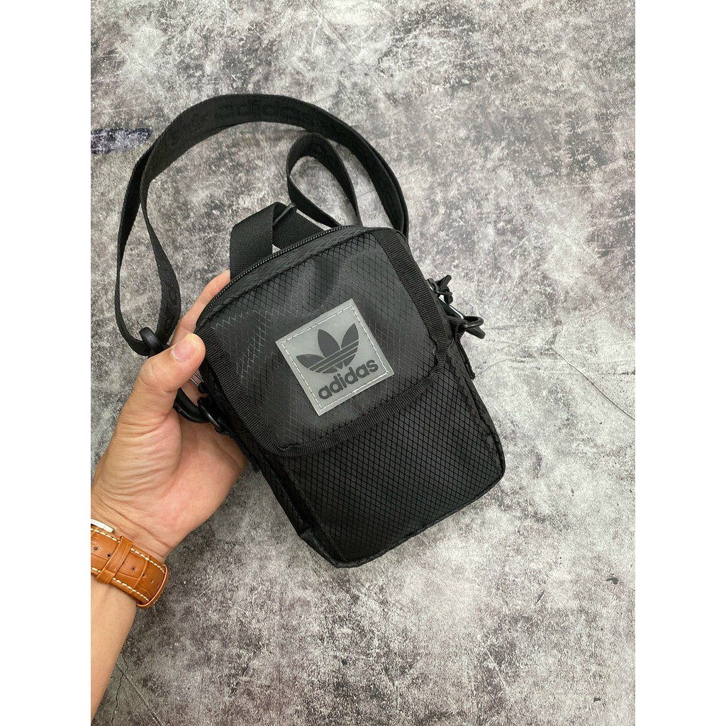 Túi Đeo Chéo Utility Festival Crossbody Bag Black/White B202