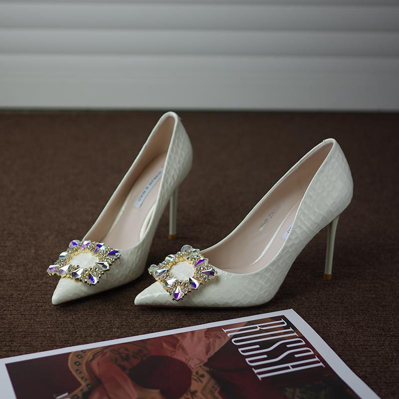 Giày Cao Gót Mũi Nhọn Thiết Kế Mới Đính Đá Cao Cấp Thời Trang