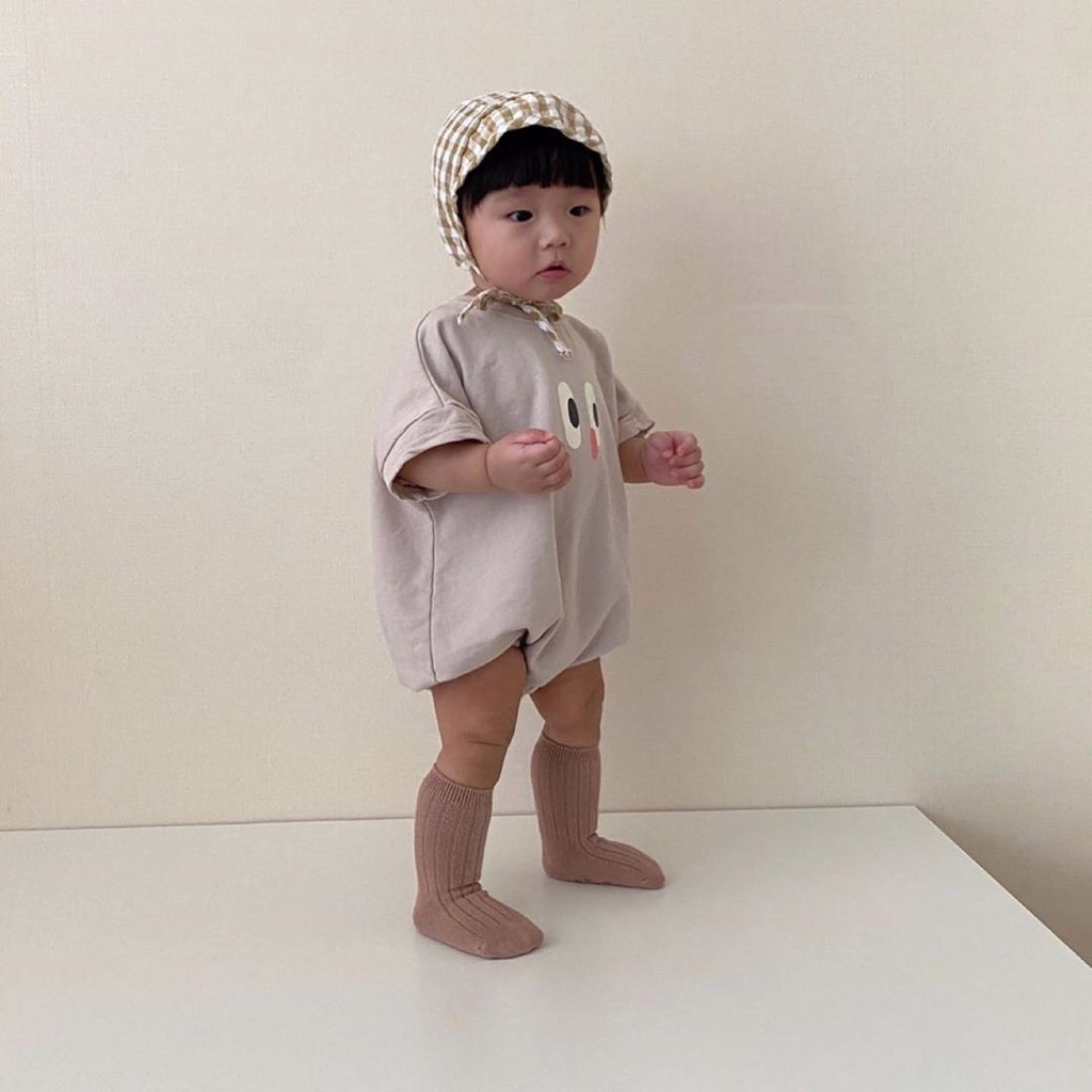 Áo liền quần ngắn tay in hình đôi mắt đáng yêu cho bé