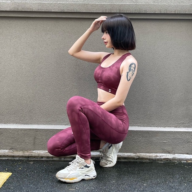 Đồ tập yoga nữ cao cấp TXstar thiết kế phối chiếc lá đẹp độc, chất vải dày dặn co giãn cực kỳ thoải mái