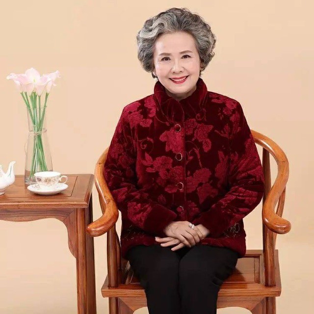 Áo khoác gấm lông cừu dành cho người cao tuổi! Chất gấm đẹp, ben trong lót lông ấm áp cho ng già vừa sang vừa bảo vệ sk!