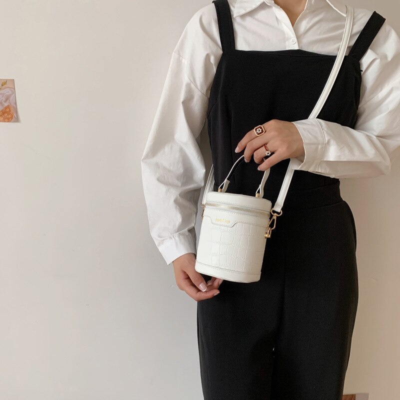 Túi đeo chéo vai JASMIN NOIR in da cá sấu thời trang dành cho nữ