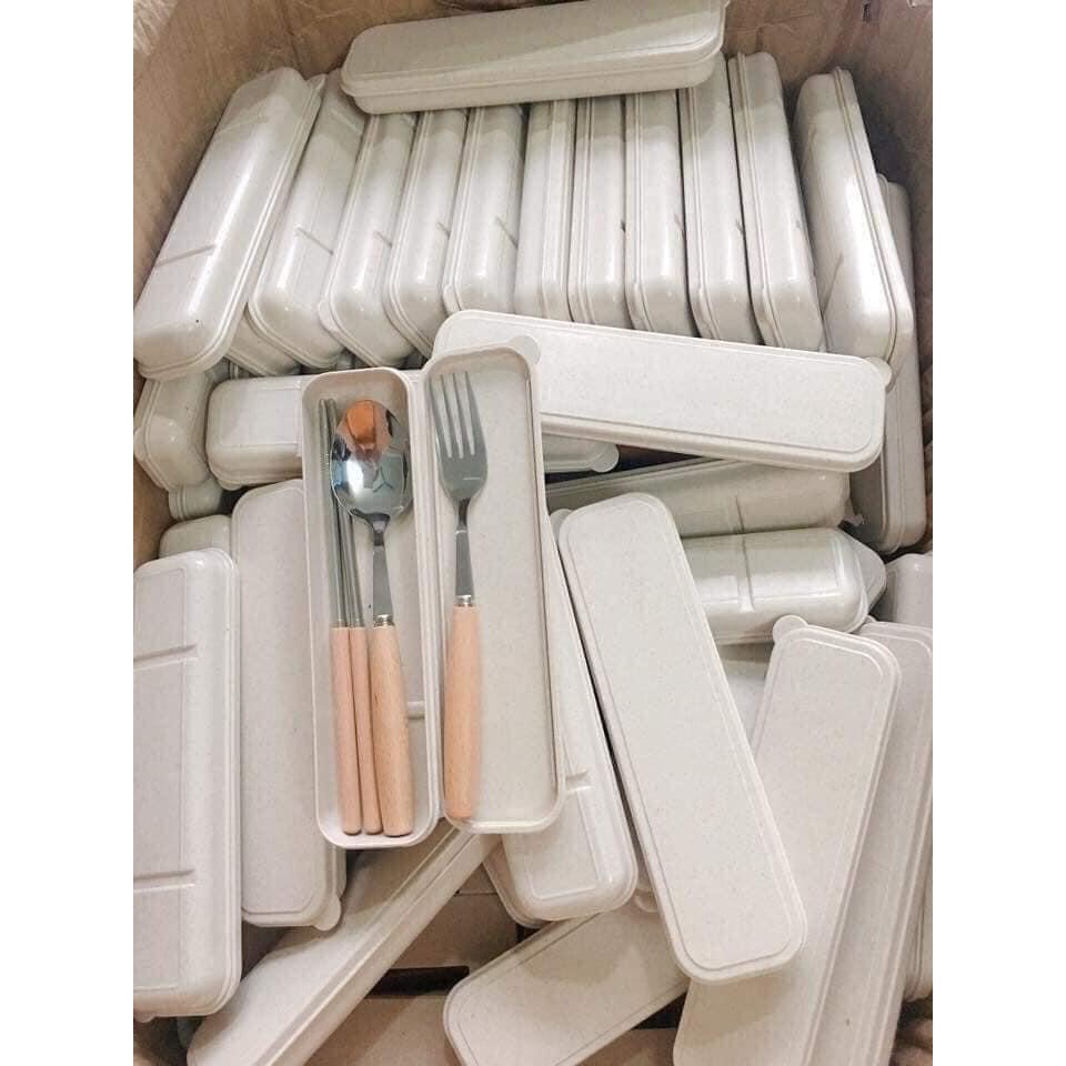 Set 3 Món Thìa, Đũa, Dĩa Lúa Mạch Cá Nhân Inox Không Gỉ, Ăn Trưa Văn Phòng - Có Hộp Đựng Tiện Lợi