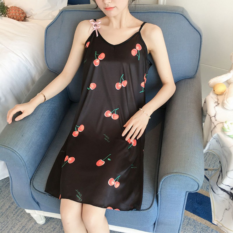 Váy ngủ vải lụa mùa hè mới