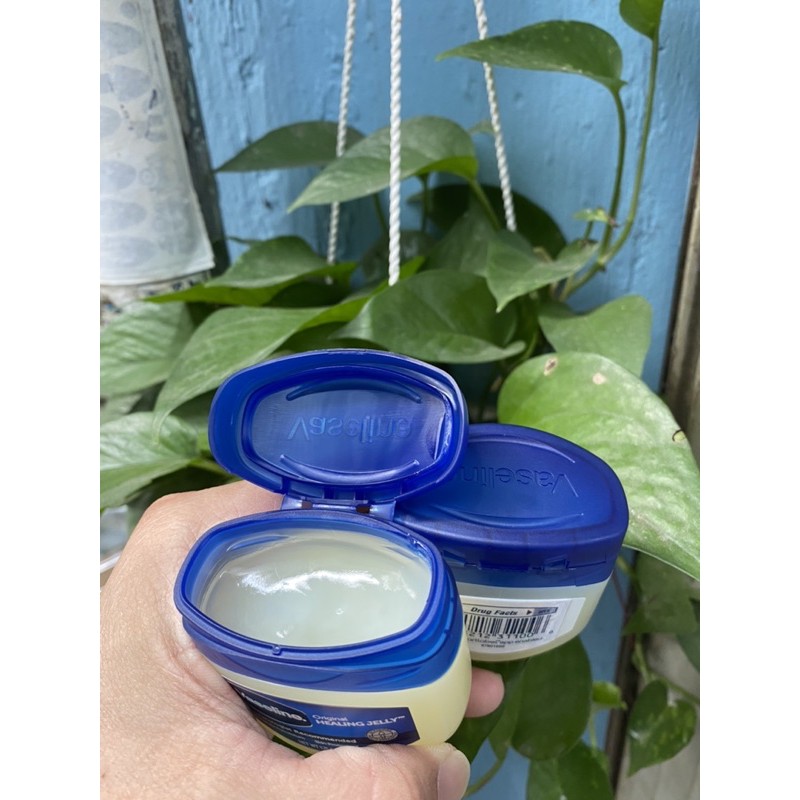 sáp Vaseline Healing Jelly dưỡng ẩm cho môi 49g hàng mỹ