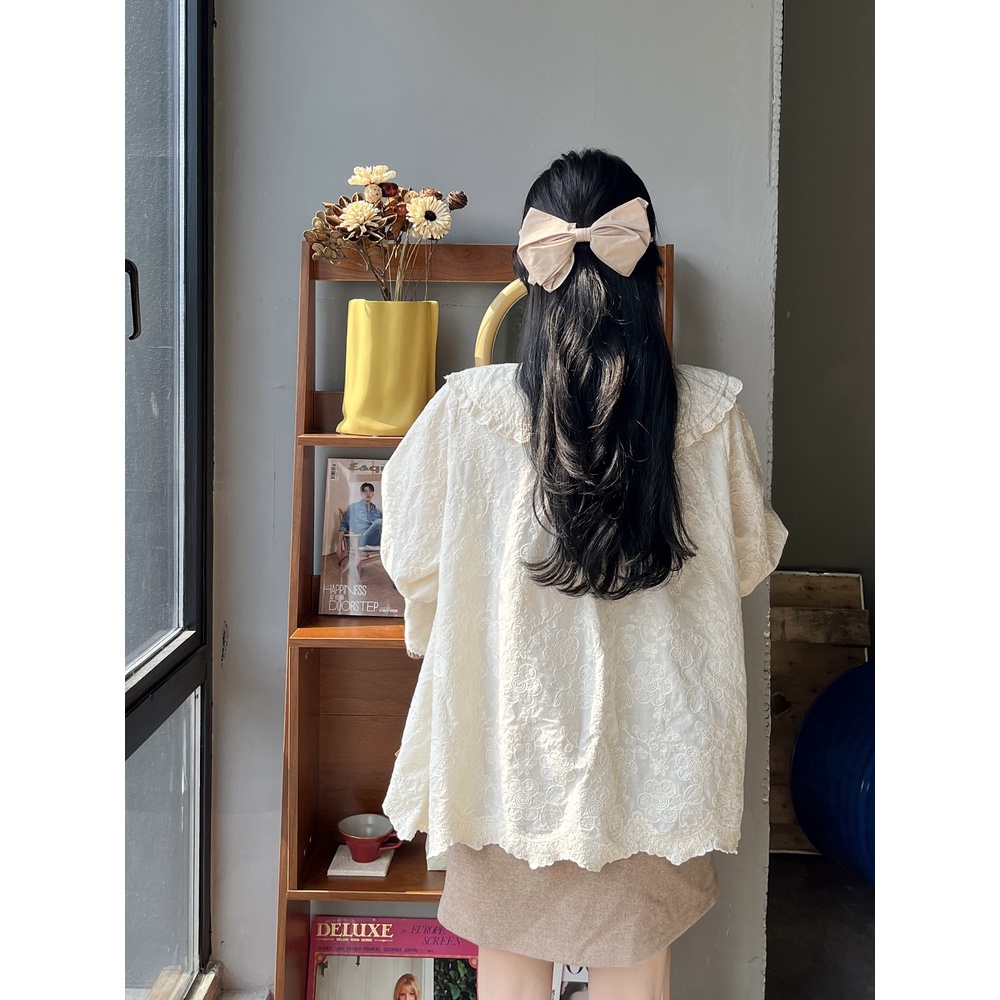 Áo khoác gile len nữ kiểu thêu hoa vintage, gile len nữ phối sơ mi form rộng cổ thêu 2700