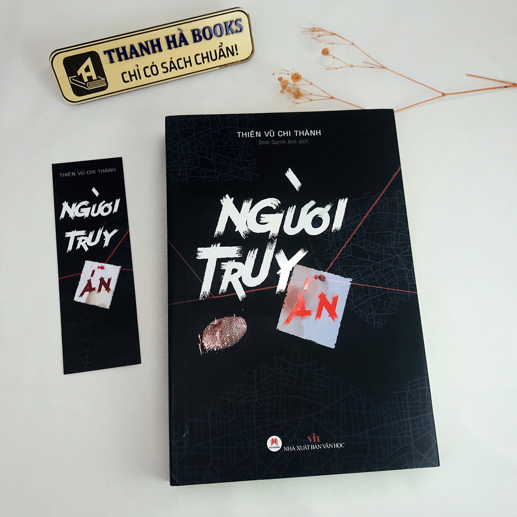 Sách - Người Truy Án (Kèm Bookmark)