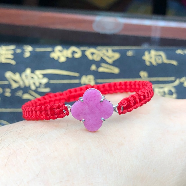 Vòng tay CỎ 4 LÁ RuBy handmade ( Quý khách vui lòng đọc kỹ mô tả để lựa chọn đúng sản phẩm )