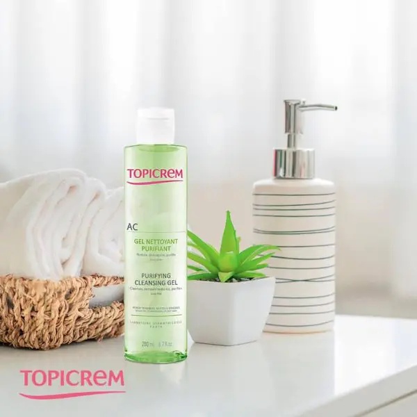GEL RỬA MẶT DÀNH CHO DA NHỜN MỤN TOPICREM AC PURIFYING CLEANSING GEL