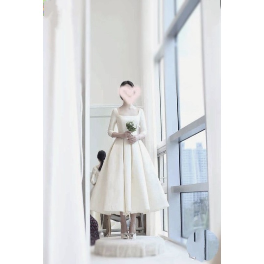 Váy cưới phong cách Hàn Quốc. Đầm cô dâu thiết kế cổ vuông tay lỡ sang trọng