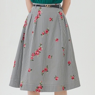 Chân váy nữ thiết kế Hong Vic kẻ thêu hoa hồng CV205