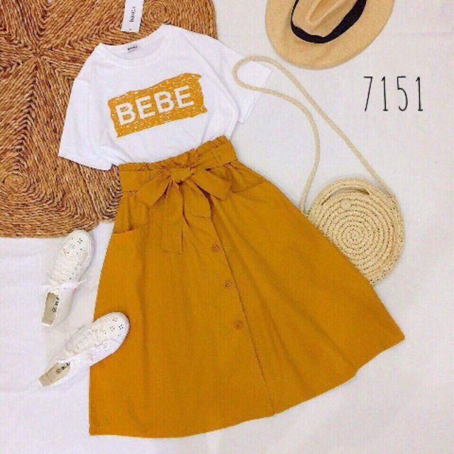 Set áo váy cát hàn BEBE phối nút