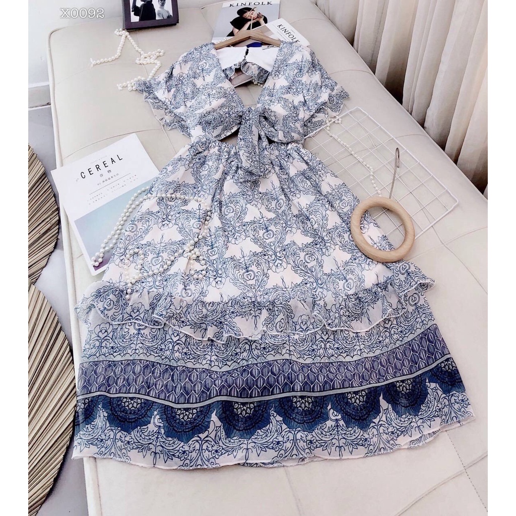 Đầm xòe họa tiết thổ cẩm bèo nơ ngực hở lung-Đầm maxi biển