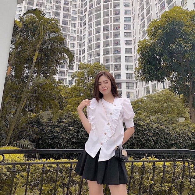Sơmi trắng tà lệch siêu xinh