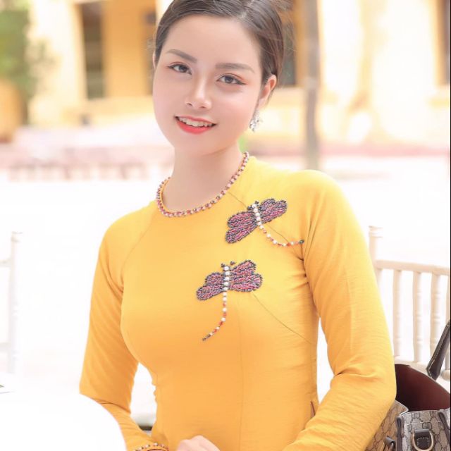 Áo dài họa tiết chuồn chuồn