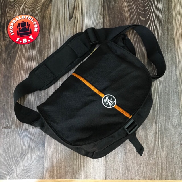 Túi máy ảnh crumpler bettyboy 4000 - Cấu tạo vải chống nước và khả năng chống sốc