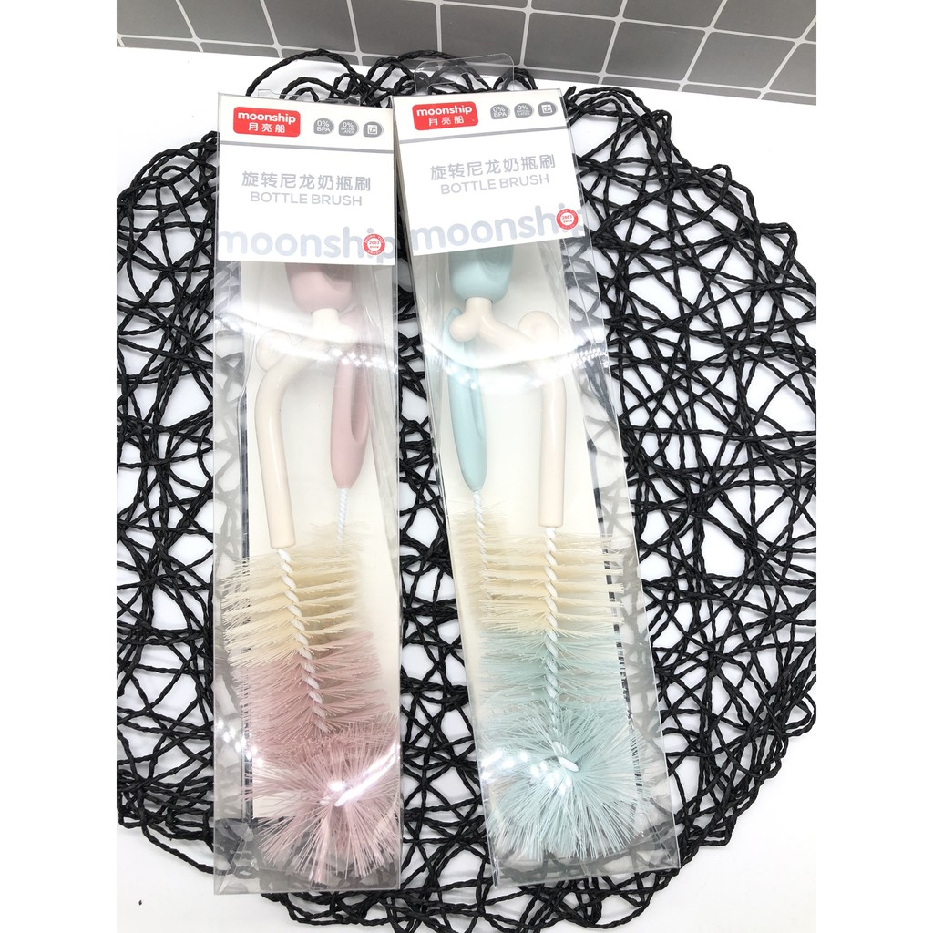 Combo rửa bình sữa: 01 chai nước rửa bình Dnee 500ml và 01 bộ cọ 2 chi tiết Moonship