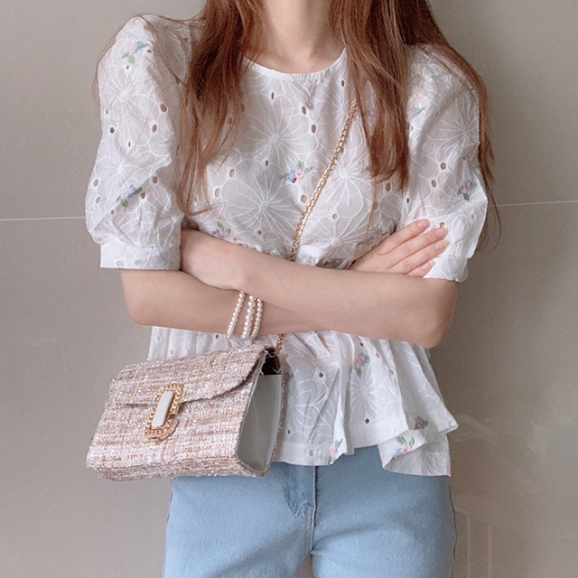 Áo kiểu cổ tròn tay phồng họa tiết thêu hoa thời trang dành cho nữ 34081