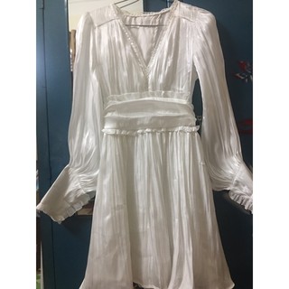 Váy trắng tay bồng (kèm ảnh thật+sẵn size S)