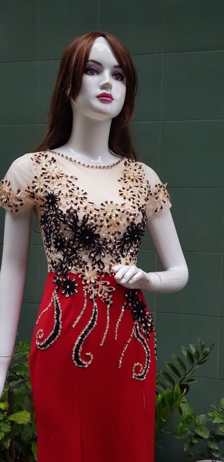 Ảnh và video thật 1000% đầm dạ hội kết cườm