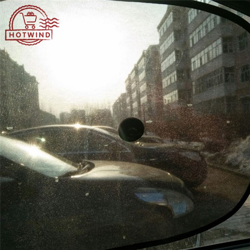 Tấm chắn nắng cho cửa sổ xe hơi