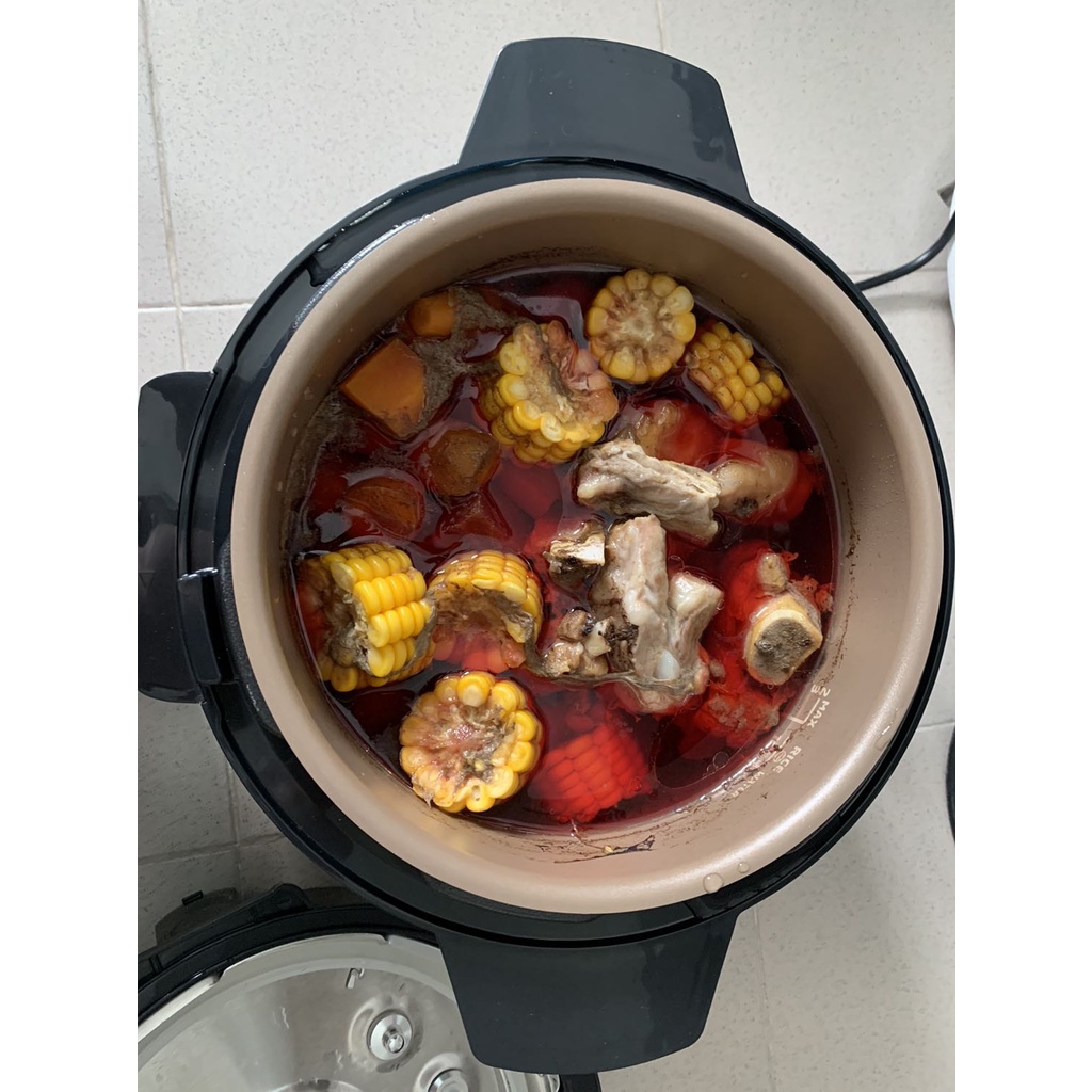 Nồi áp suất điện tử Philips HD2137 6 lít và HD2136