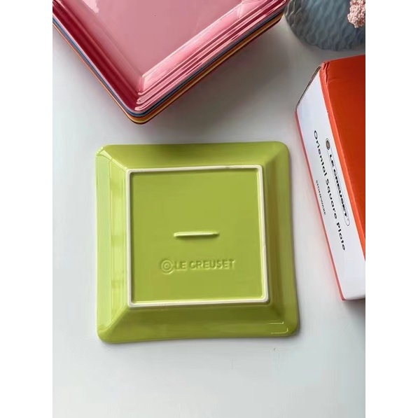 Đĩa vuông Le creuset 21cm, 16cm chất liệu gốm sứ bền đẹp,dùng trang trí decor bàn ăn, quà tặng, nhà hàng, quán cafe