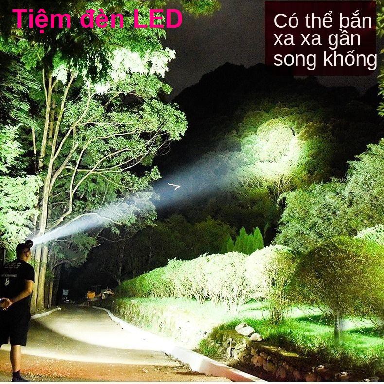 Đèn pha led siêu sáng với ánh mạnh có thể sạc lại pin đeo đầu tầm xa của thợ mỏ câu cá đêm cảm ứng nhà thoát vị