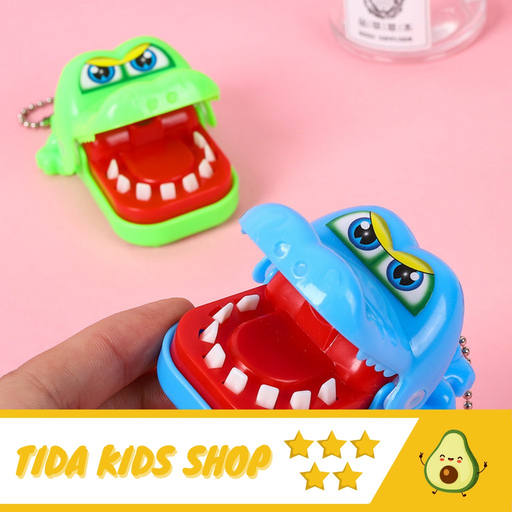 Móc Khóa Cute ❤️ Freeship ❤️ Giá Tốt ❤️ Đồ Chơi Cá Sấu Cắn Tay Mini Kiêm Móc Khóa Xe Máy Đáng Yêu ❤️ TiDa Kids Shop