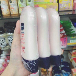 Dưỡng móng tay Vaseline
