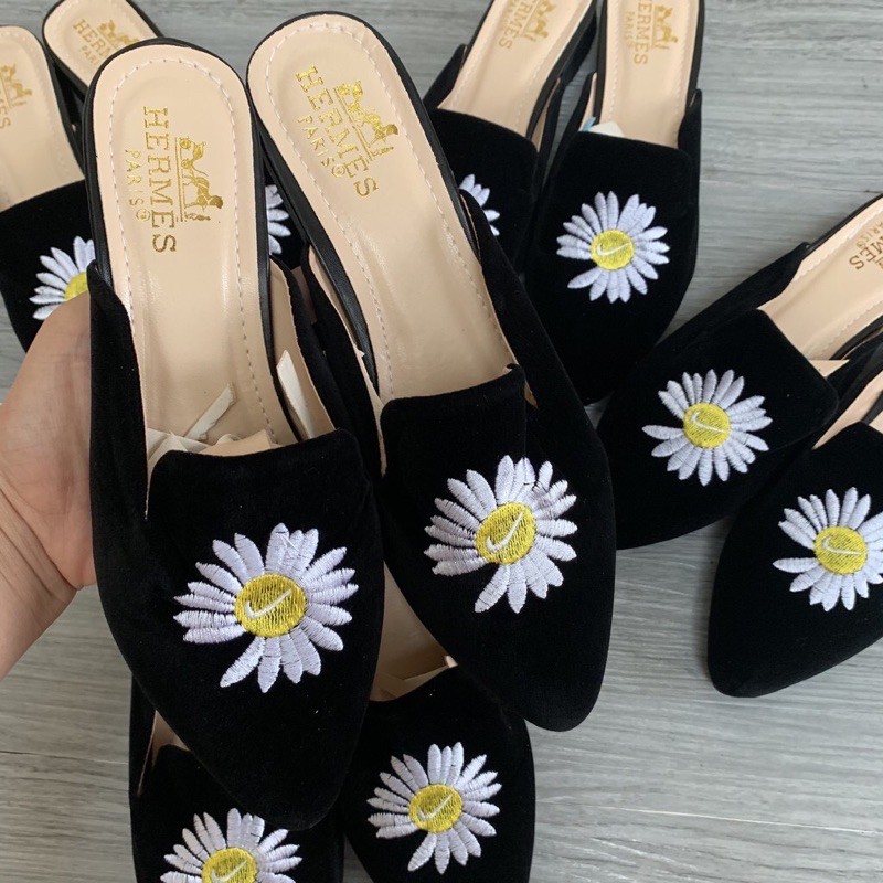 Sục thêu hoa cúc mới