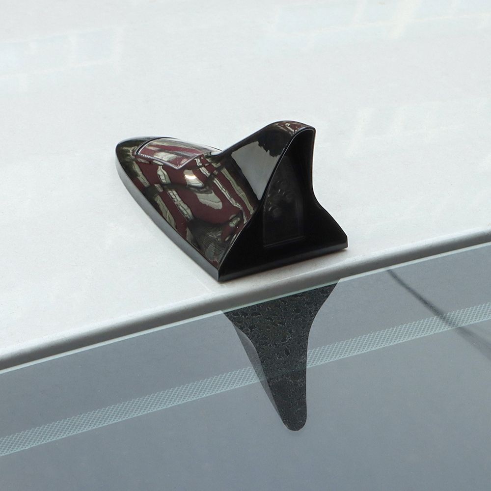 Ăng ten vây cá mập có đèn led nhiều màu tùy chọn thời trang gắn nóc xe hơi sử dụng năng lượng mặt trời