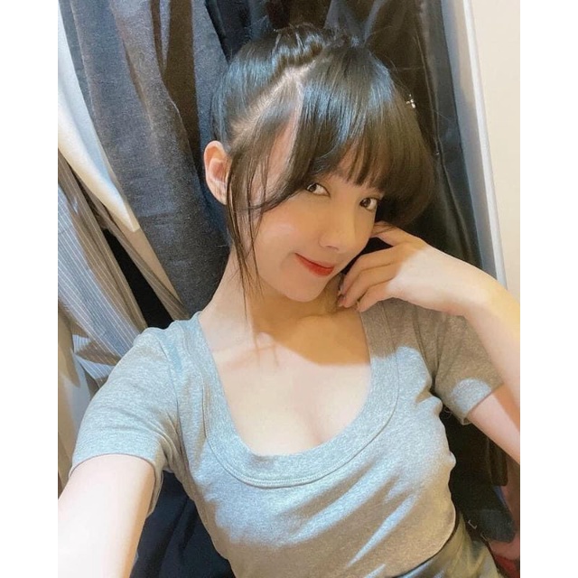 Áo Thun Ôm Cổ Vuông Viền To thun nữ đẹp tuyệt vời xinh xắn đen trắng xám hot fashion