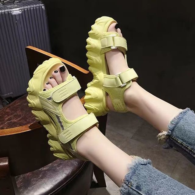 Xăng đan Thể Thao Đế Dày Thời Trang Mùa Hè Hàng Mới Dành Cho Bạn Nữ 2022