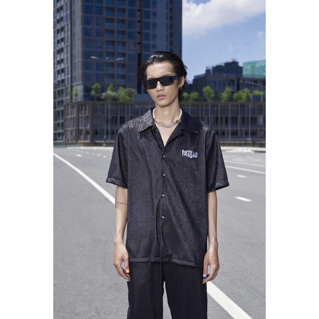Áo sơ mi chất liệu xốp gấm tay lửng V VICOLAS ROAD SURFACE SHIRT V VICOLAS