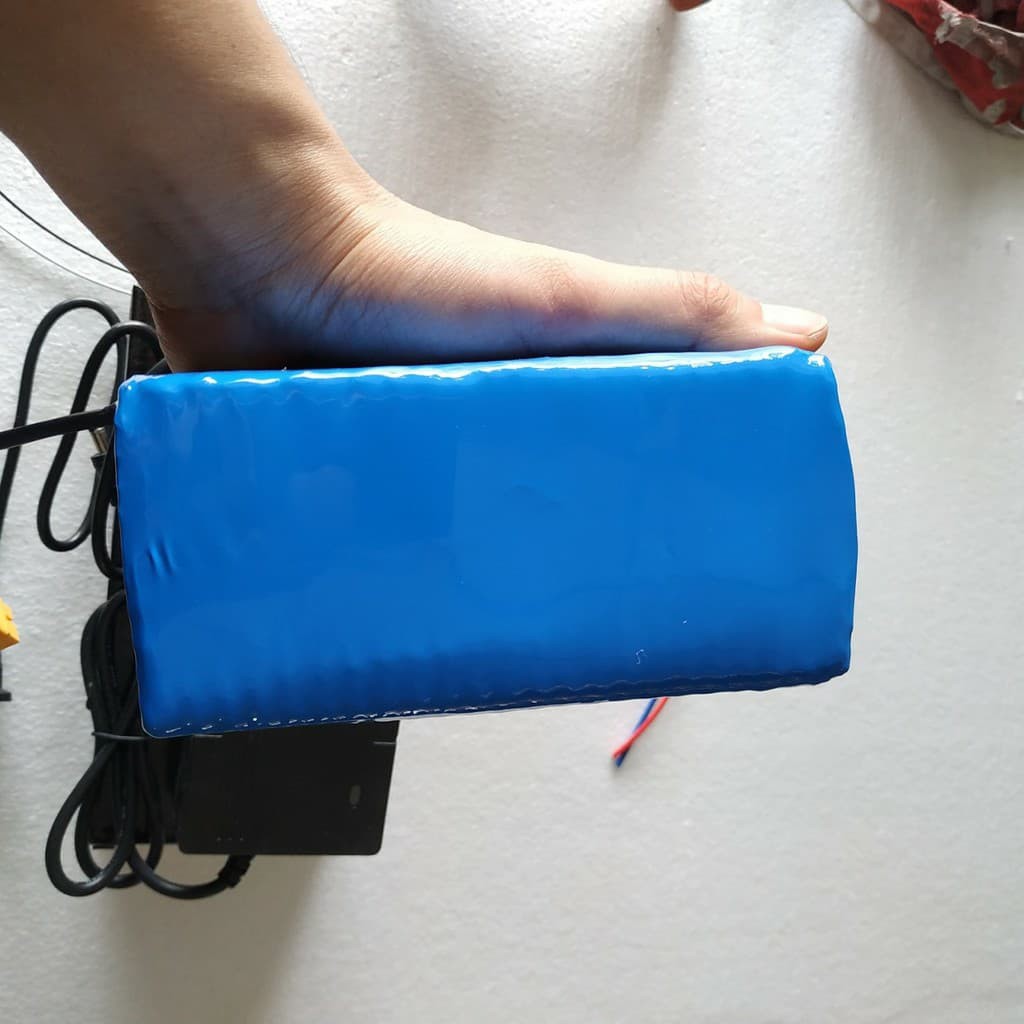 Siêu NGON Khối pin LIPO 24v12ah , chuyên dùng cho xe đạp điện, xe điện 24v các loại