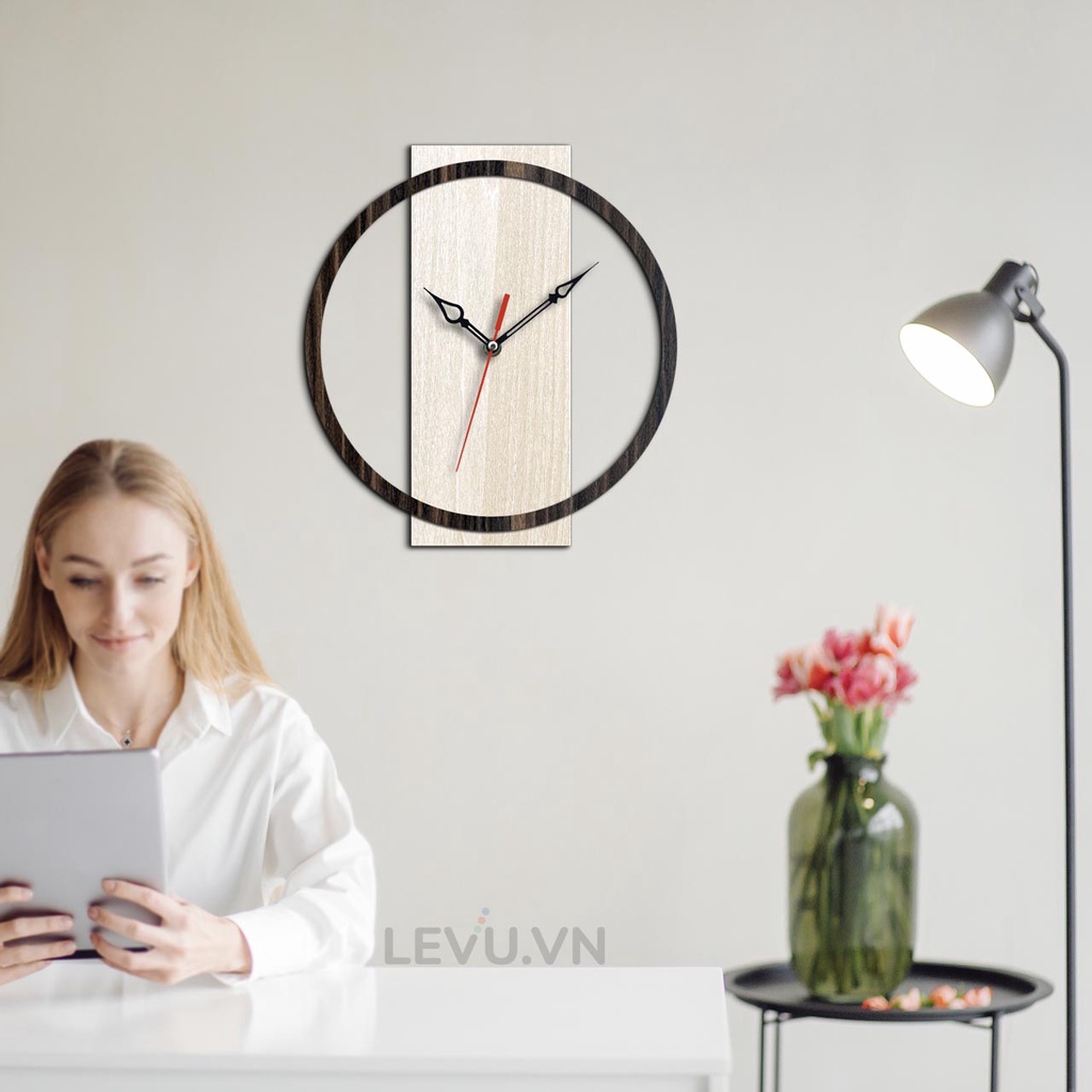 Đồng hồ treo tường Gỗ LEVU-DH02 thiết kế đơn giản trang trí phòng khách