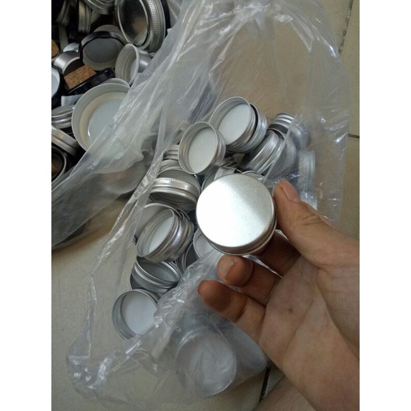 Nắp nhôm xoáy dùng cho chai 500ml hoặc 350 ml