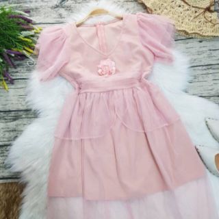Đầm xoè lưới kết hoa cực xinh