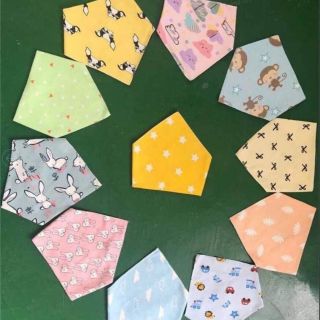 Khăn yếm tam giác cotton