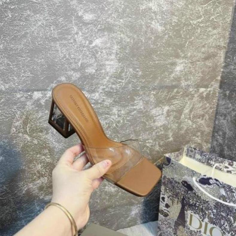 GUỐC NÂU GÓT VIỀN TRONG MẪU MỚI CHO NỮ