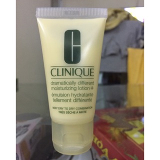 Sữa dưỡng ẩm Clinique cho da khô 30ml